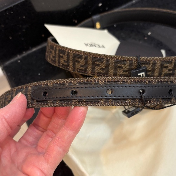 NWT Fendi Reversible Monogram / Black Belt - Picture 2 of 5
